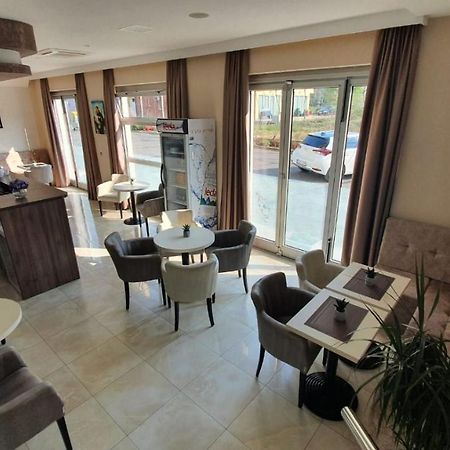 Hotel Glorija Medjugorje Exterior photo
